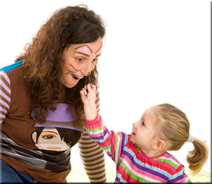 Actividades para niños en Castellón. Taller maquillaje carnaval Àbacus